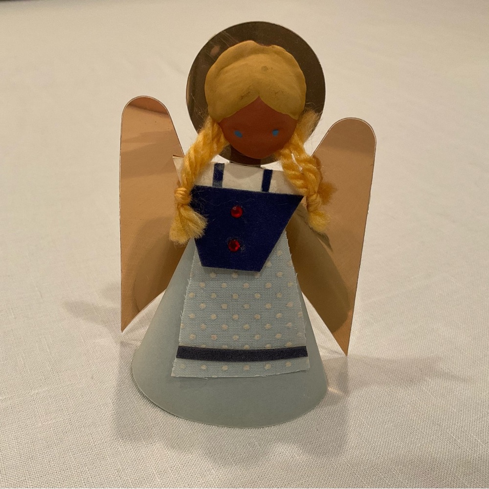 Vintage 1980s Angel Christmas Ornament in VGVC